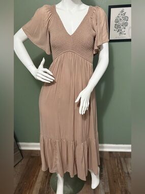 Balticborn V-Neck Flutter Sleeve Maxi Dress in tan NWT Size S